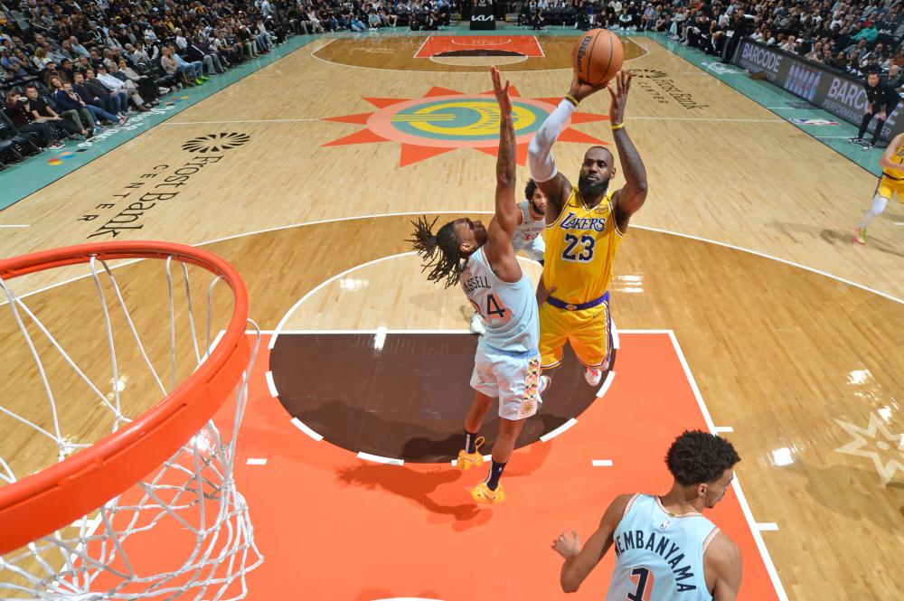 出郑钦文的 出郑钦文的