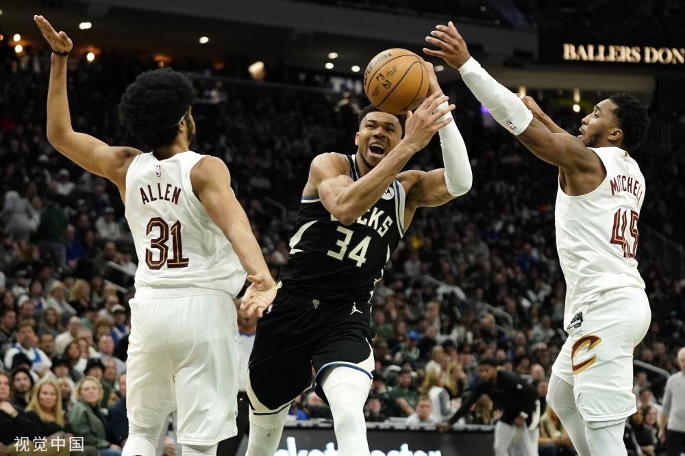 飞跃而起 飞跃而起